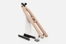 Încărcați o imagine în vizualizatorul galeriei: Suport telefon WaterRower